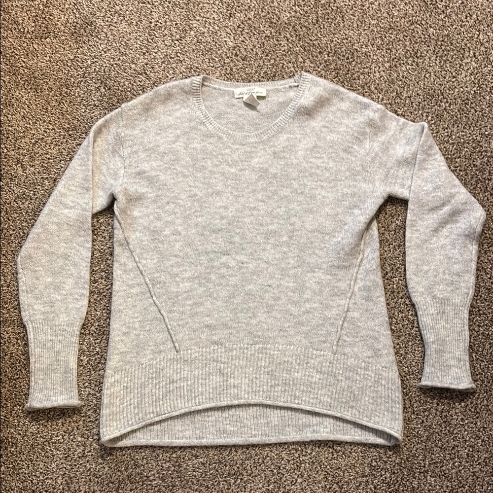 H&M LOGG wool blend Cozy Gray Sweater Medium EUC
